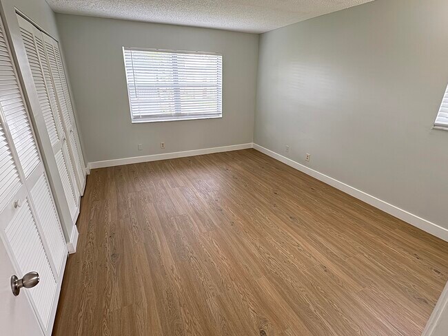 Building Photo - 4167 NW 90th Ave