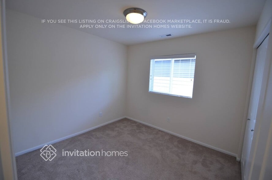 Building Photo - 3407 S 296th Pl