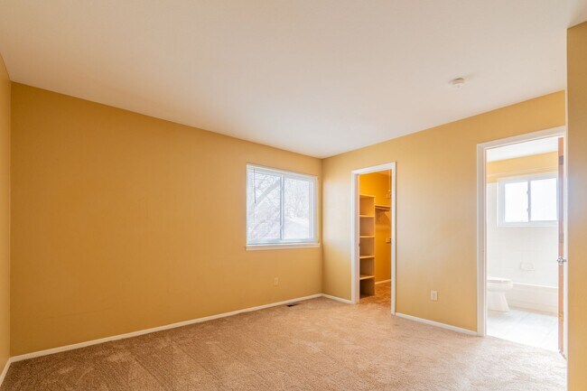 Building Photo - 4802 S Pagosa Way