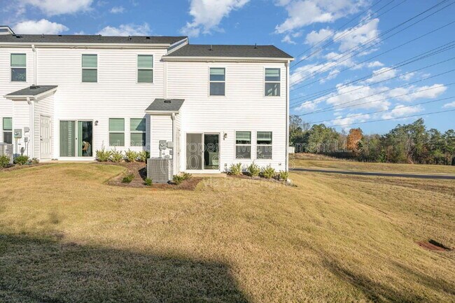 Building Photo - 2003 Old Rivers Rd