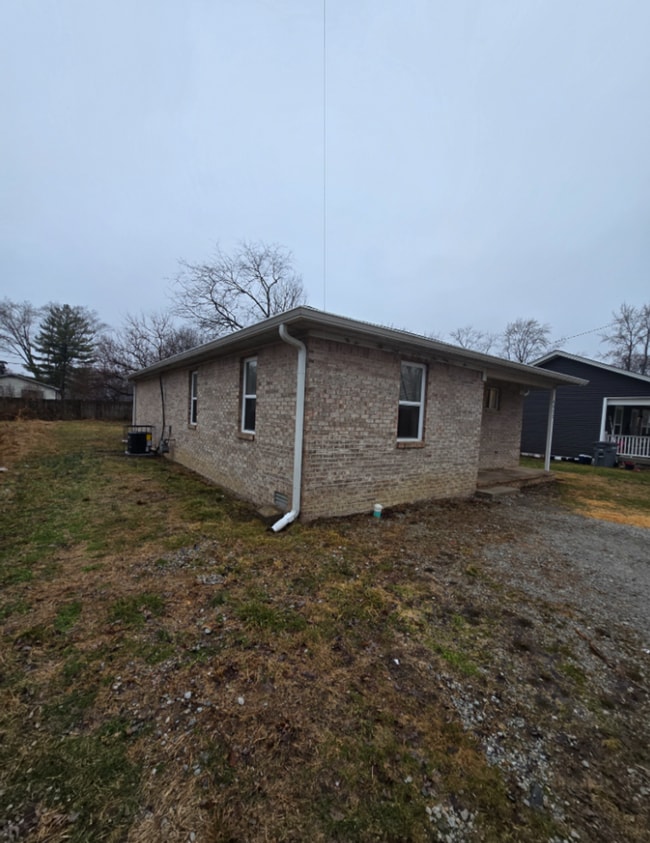 Building Photo - Eastside Four Bedroom Home near 42nd and Shadeland Ave
