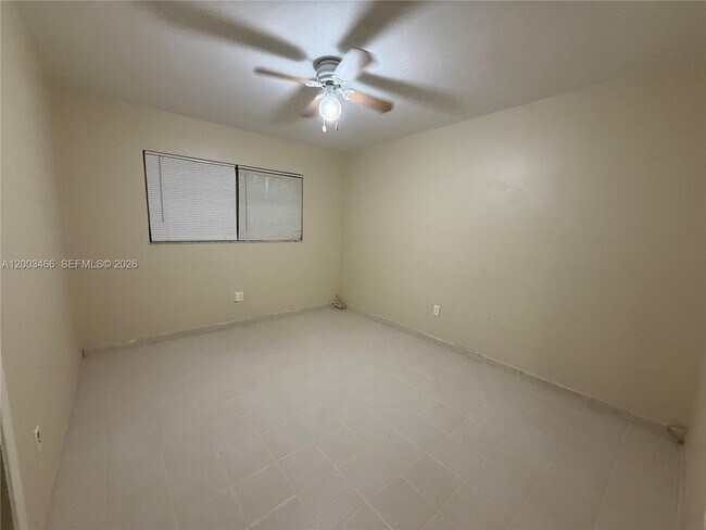 Building Photo - 1556 San Benito Ave