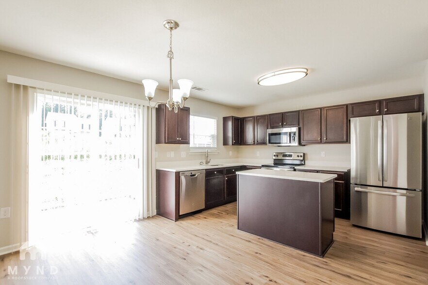 Building Photo - 956 Cassidy Dr