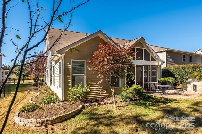 Building Photo - 4406 Carrington Dr