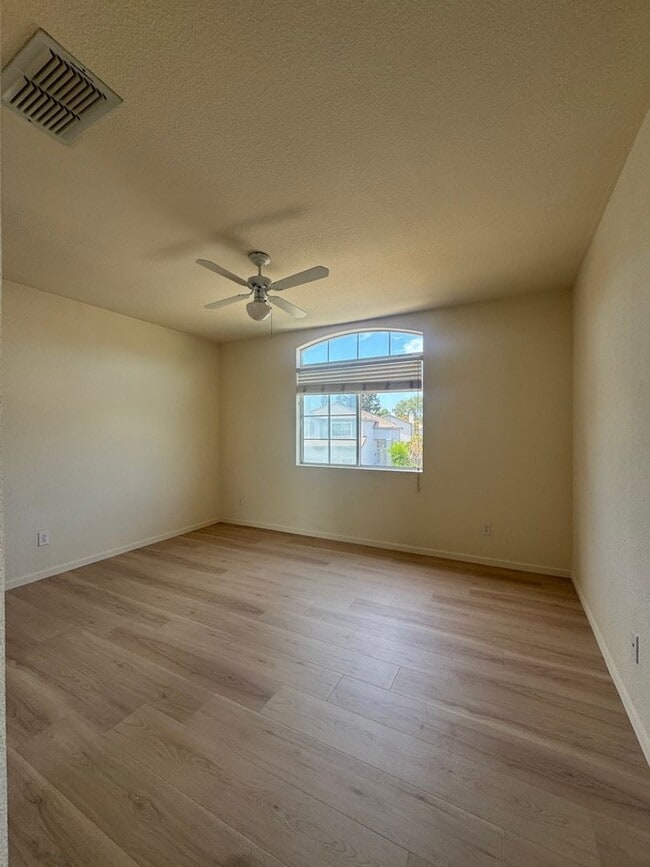 Building Photo - Beautiful 4BD, 2.5BA Home in a Great Location!
