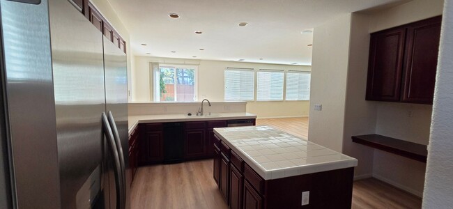 Building Photo - 4195 Peninsula Point Dr