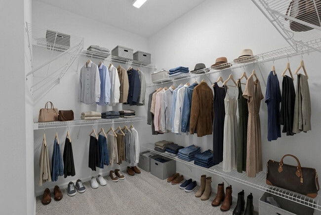 Building Photo - 4616 Longwood Lk Sq