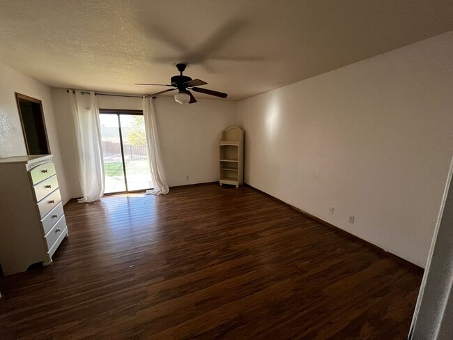 Building Photo - Home for Rent