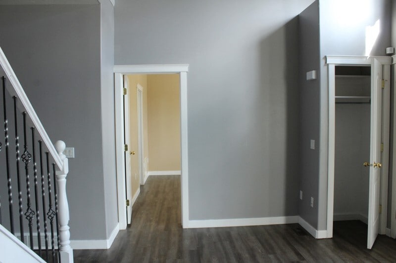 Building Photo - 1010 N 130 W