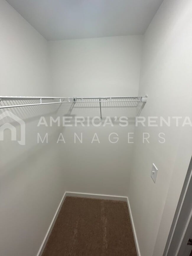 Building Photo - Home for Rent in Oak Grove, AL!!! Available to View with 48 Hour Notice!!!