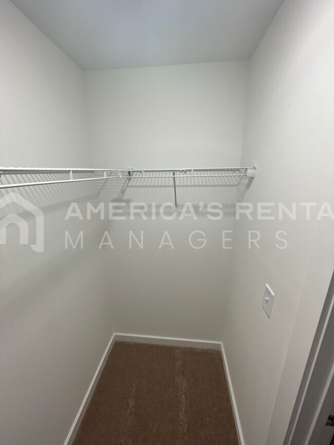 Building Photo - Home for Rent in Oak Grove, AL!!! COMING SOON!