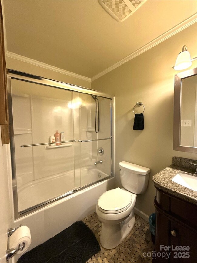 Building Photo - 1600 Paddock Cir