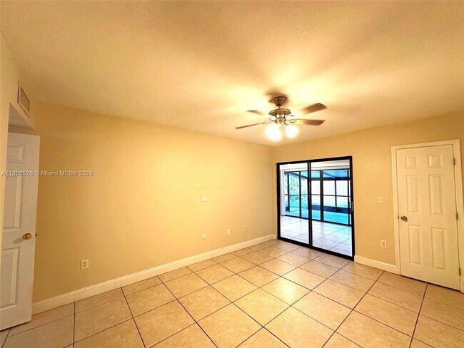 Building Photo - 6731 Kingsmoor Way