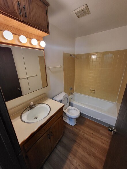 Bathroom - 1408 E Canby St