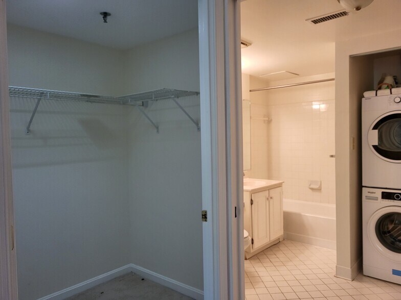 Walk-in closet & bathroom - 4808 Moorland Ln