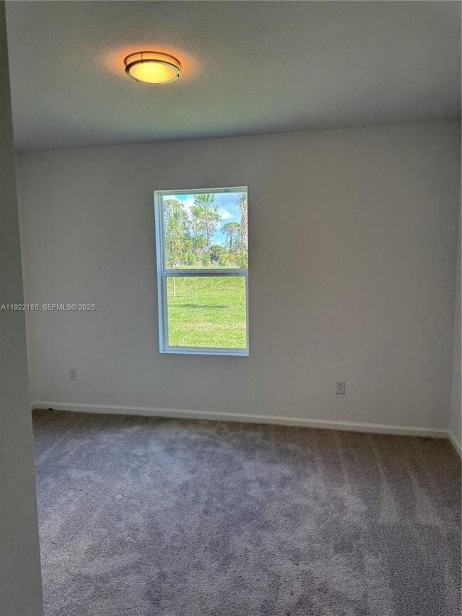 Building Photo - 5885 Sweetwood Dr