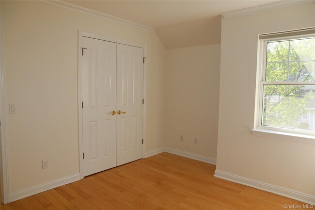 Building Photo - 140 Winding Ridge Rd