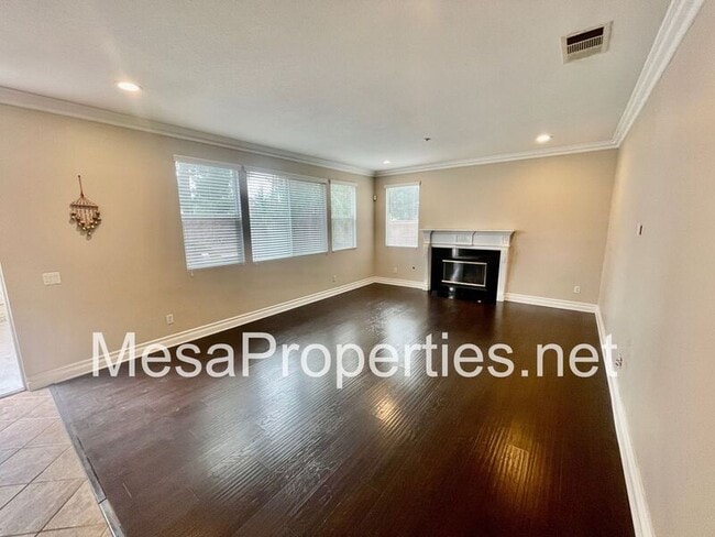 Building Photo - 15471 American Way