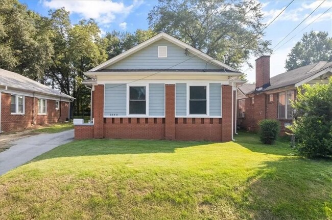 Primary Photo - 1643 Ralph David Abernathy Blvd