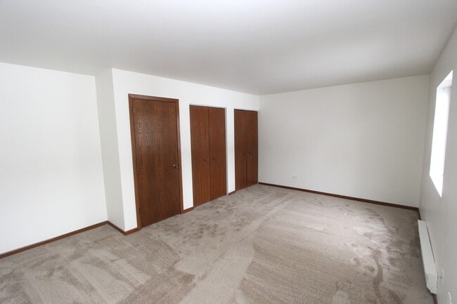 Building Photo - 419 Berkshire Dr