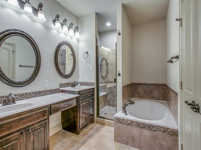 Building Photo - 1213 Crockett St