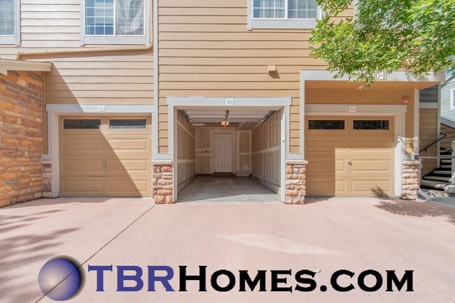 Building Photo - 14300 Waterside Ln