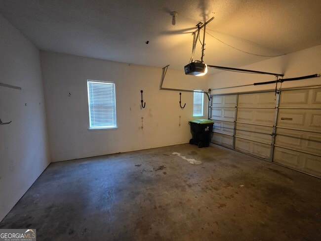 Building Photo - 602 N Fairfield Dr
