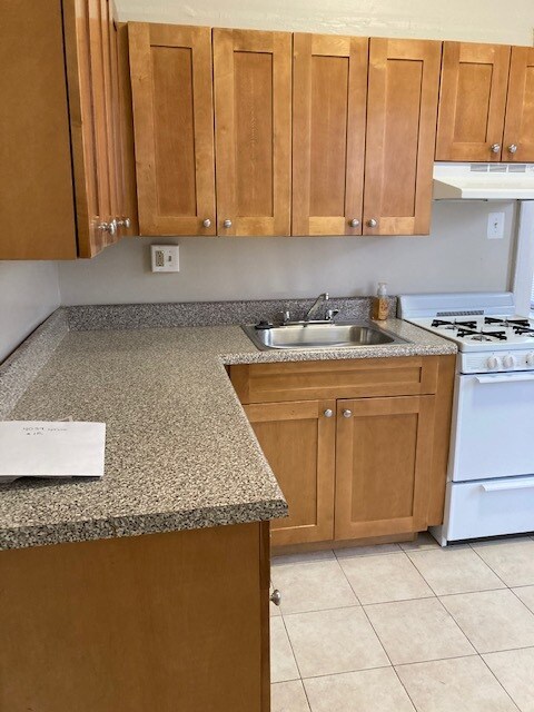 Building Photo - 4039 Spruce St