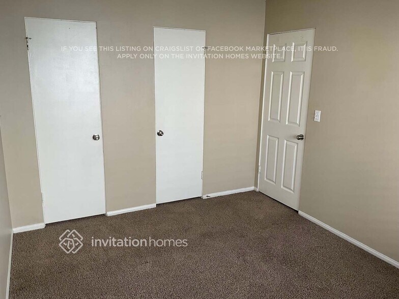 Building Photo - 7943 Newcastle Ave