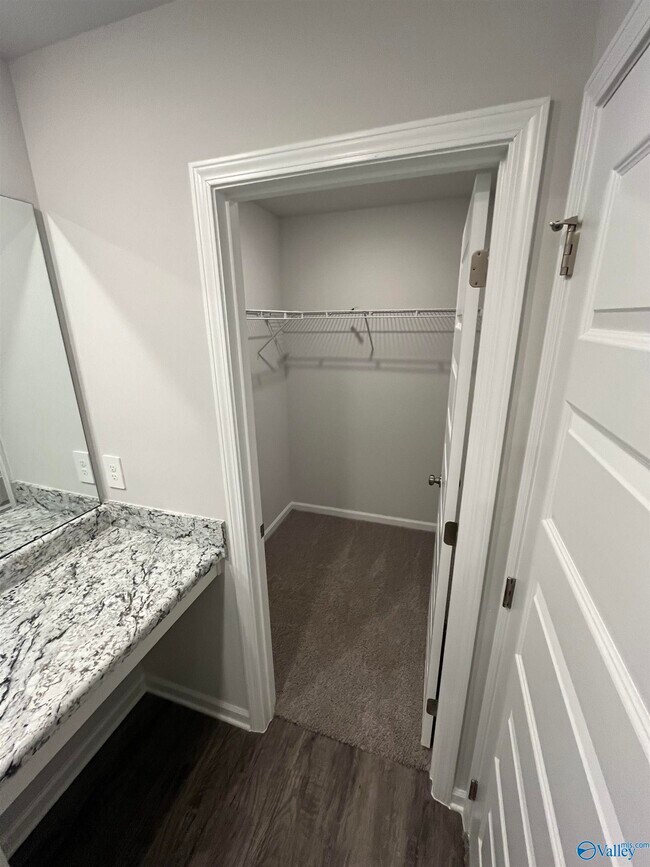 Building Photo - 154 Olde Hearth Rd