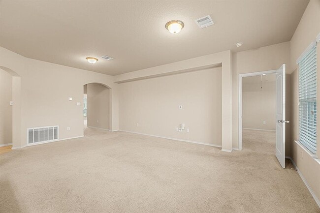 Building Photo - 1509 Birmingham Dr