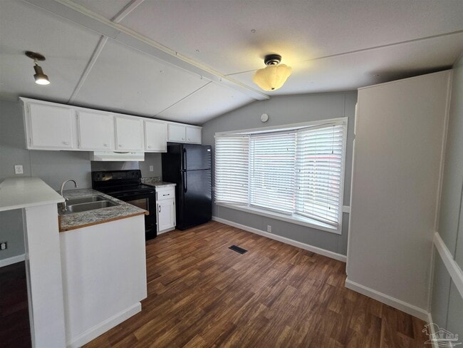 Building Photo - 8527 San Juan Calzada