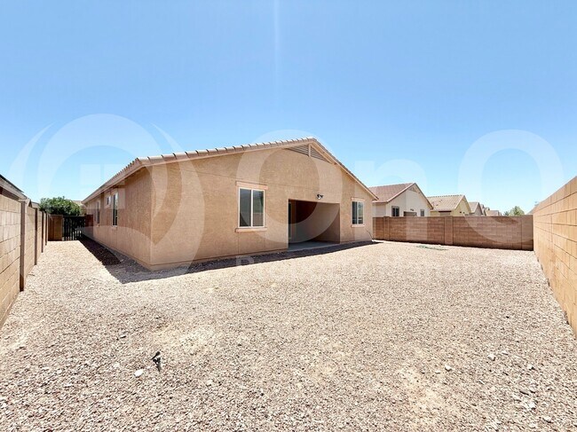 Building Photo - 9182 W Black Hill Rd