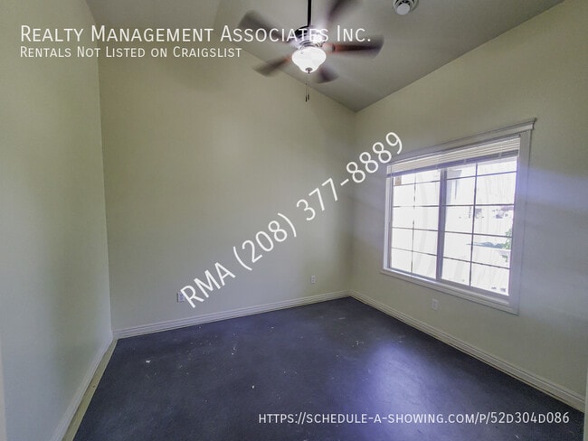 Building Photo - 17659 Monarch Way