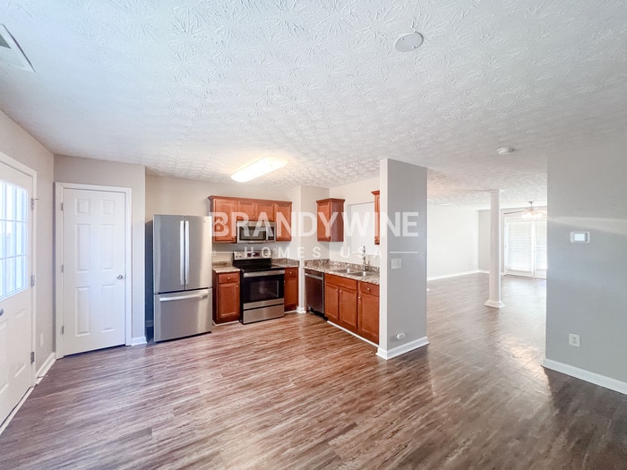 Building Photo - 3110 Bonnes Dr