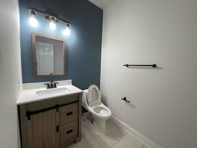 Building Photo - 53 Ross Way