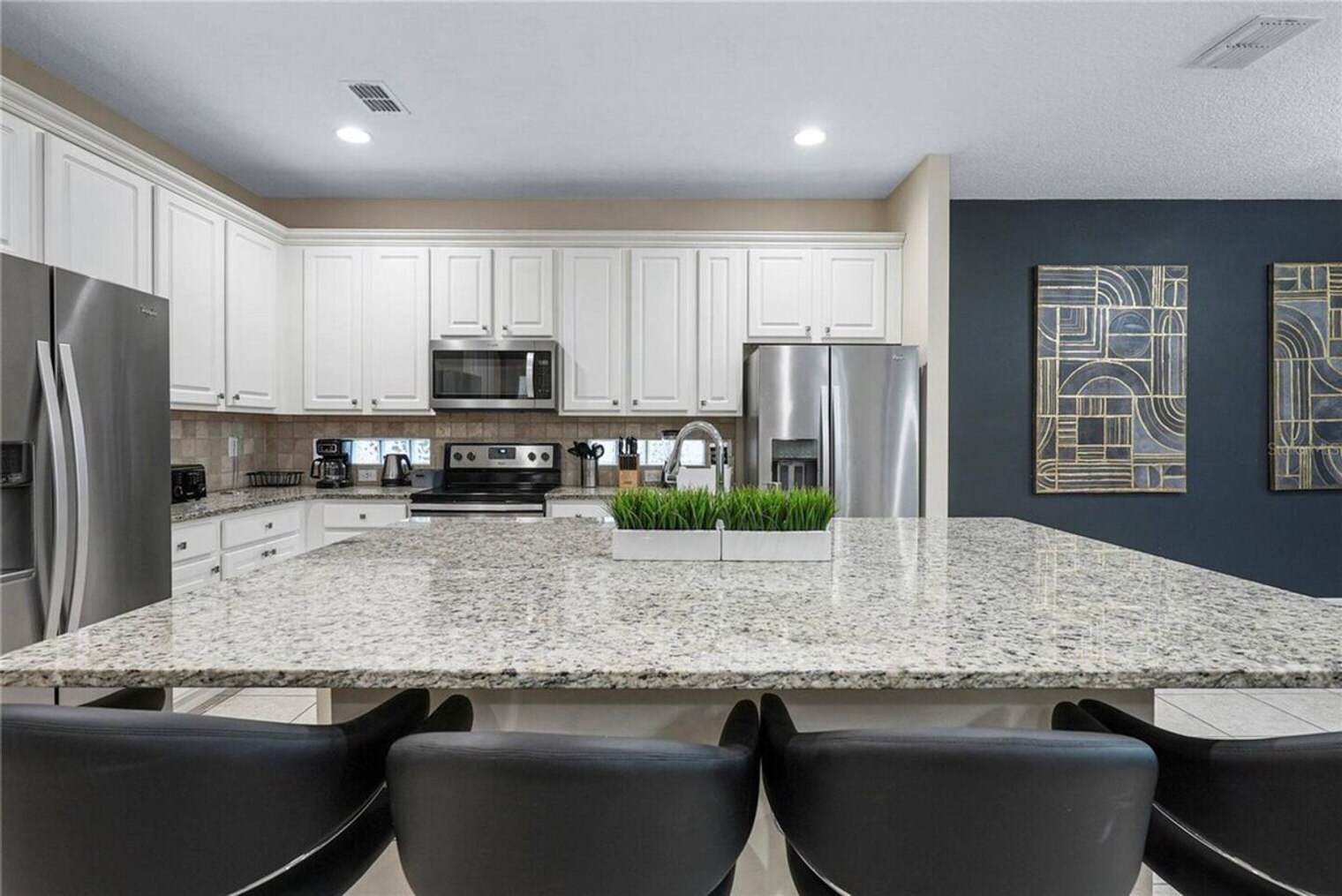 Building Photo - 2689 Calistoga Ave