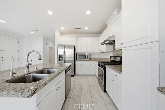 Building Photo - 2830 E Via Fiano