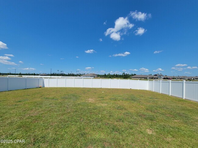 Building Photo - 6417 Bellavia Ln