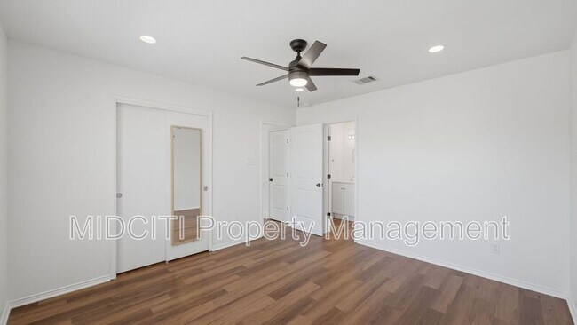 Building Photo - 11309 Autumn Ash Dr