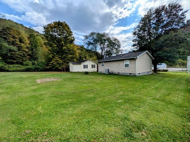 Building Photo - 34 Blackstone Ln