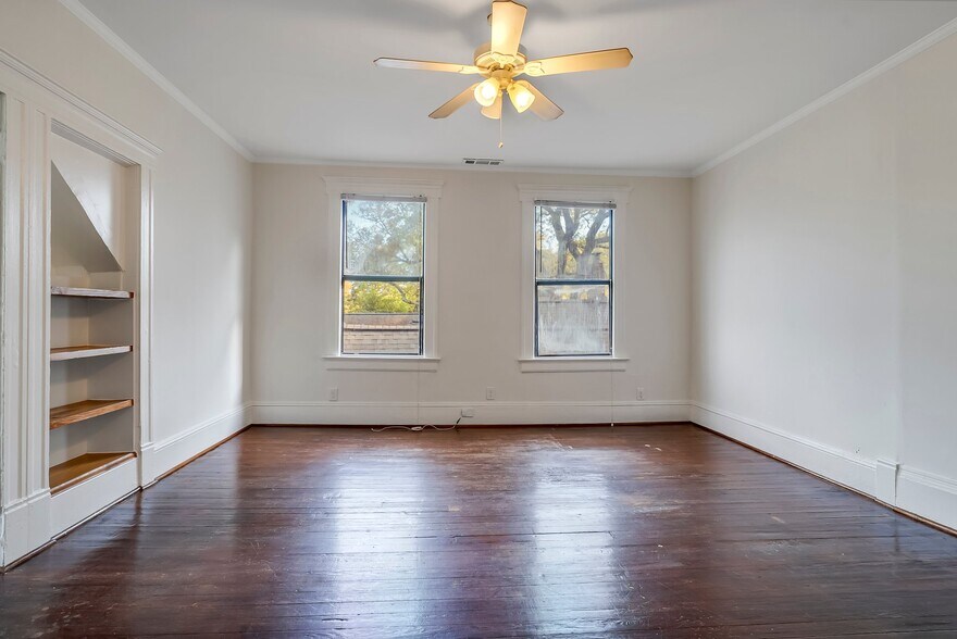 Building Photo - 740 Oakland Ave SE