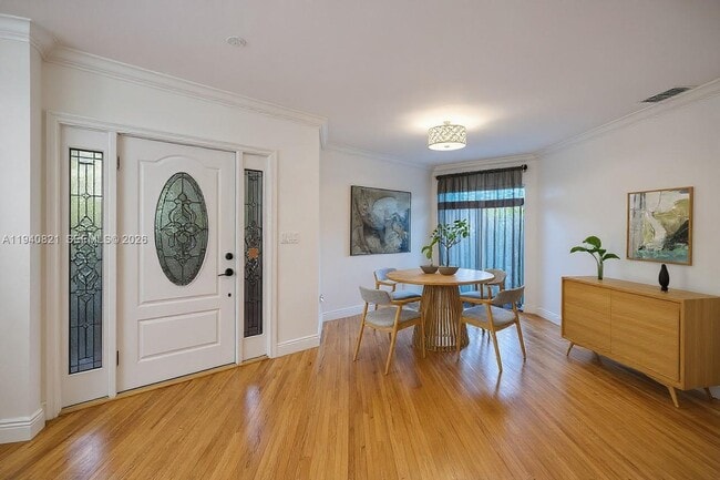 Building Photo - 648 Sevilla Ave