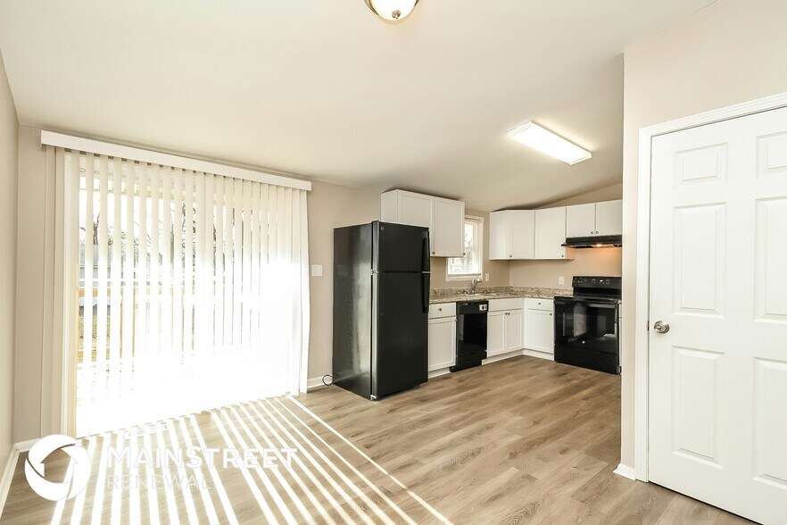 Building Photo - 8501 E 92nd St