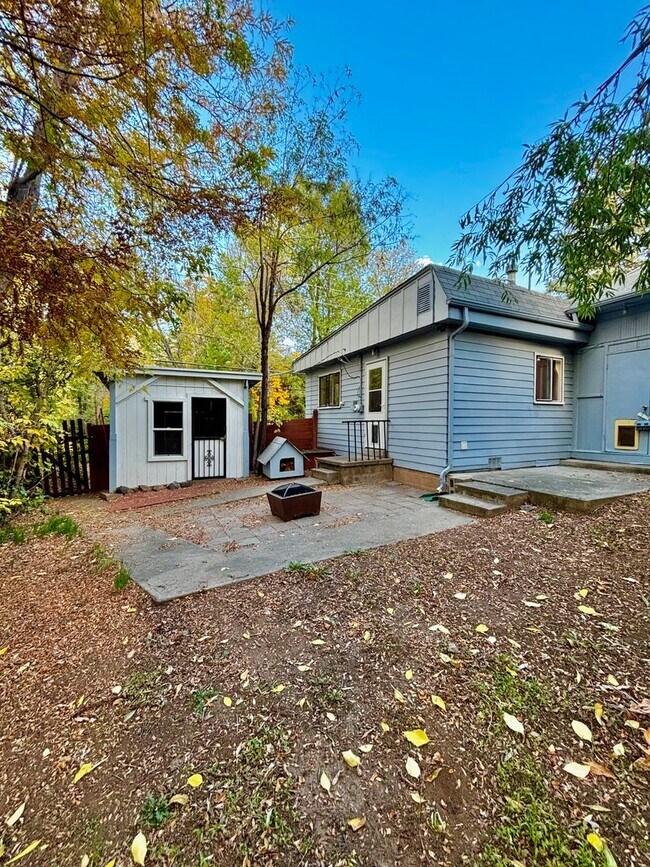 Building Photo - Chic One-Bedroom Getaway in Golden – Comfort, Style & Colorado Adventure!