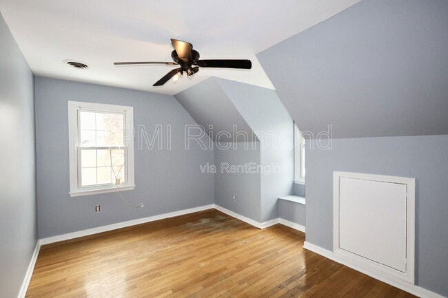 Building Photo - 1929 Millsap Ln