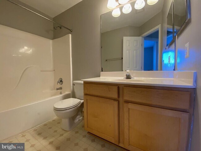 Building Photo - 14299 Newbern Loop