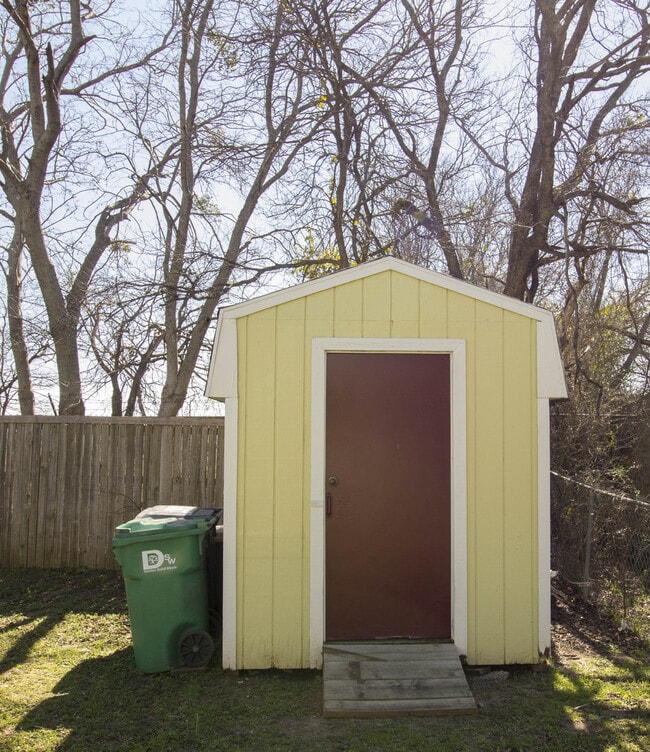 Building Photo - ***Cottage of your Dreams***