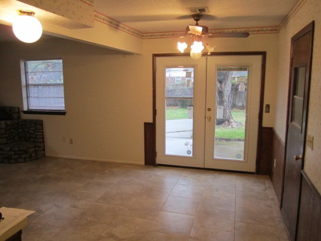 Building Photo - 7520 NW 28th St