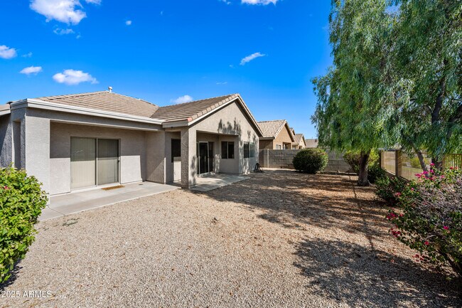 Building Photo - 1704 S 79th Glen
